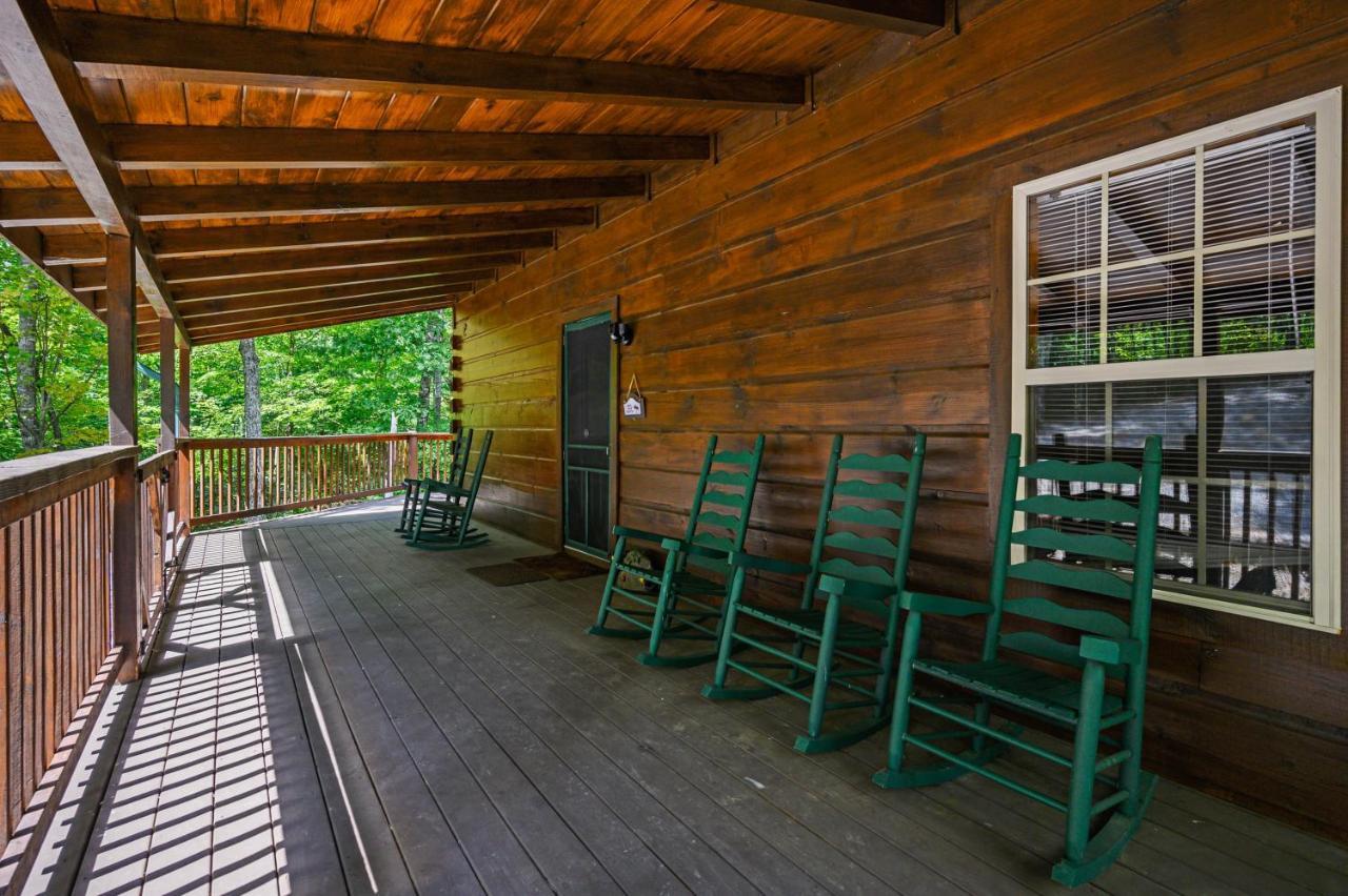 Gypsy Road - Privacy! Log Cabin With Hot Tub, Wifi, Directv And Arcade Sevierville Eksteriør billede