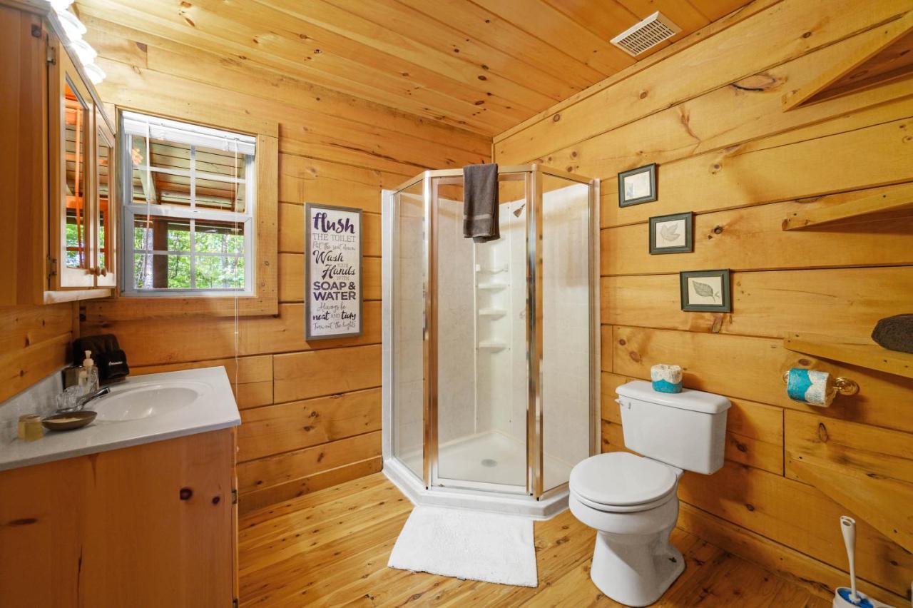 Gypsy Road - Privacy! Log Cabin With Hot Tub, Wifi, Directv And Arcade Sevierville Eksteriør billede